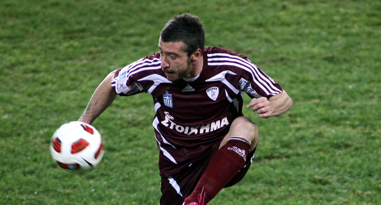 Ο Τουμέρ Μετίν σε αγώνα της ΑΕΛ / Πηγή: Intime