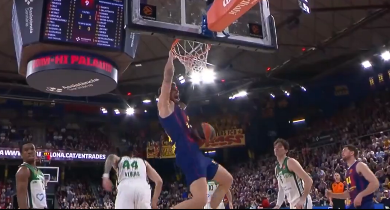 Η στιγμή που ο Γουίλι Ερνανγκόμεθ καρφώνει εντυπωσιακά στο καλάθι του Παναθηναϊκού / PrintScreen
