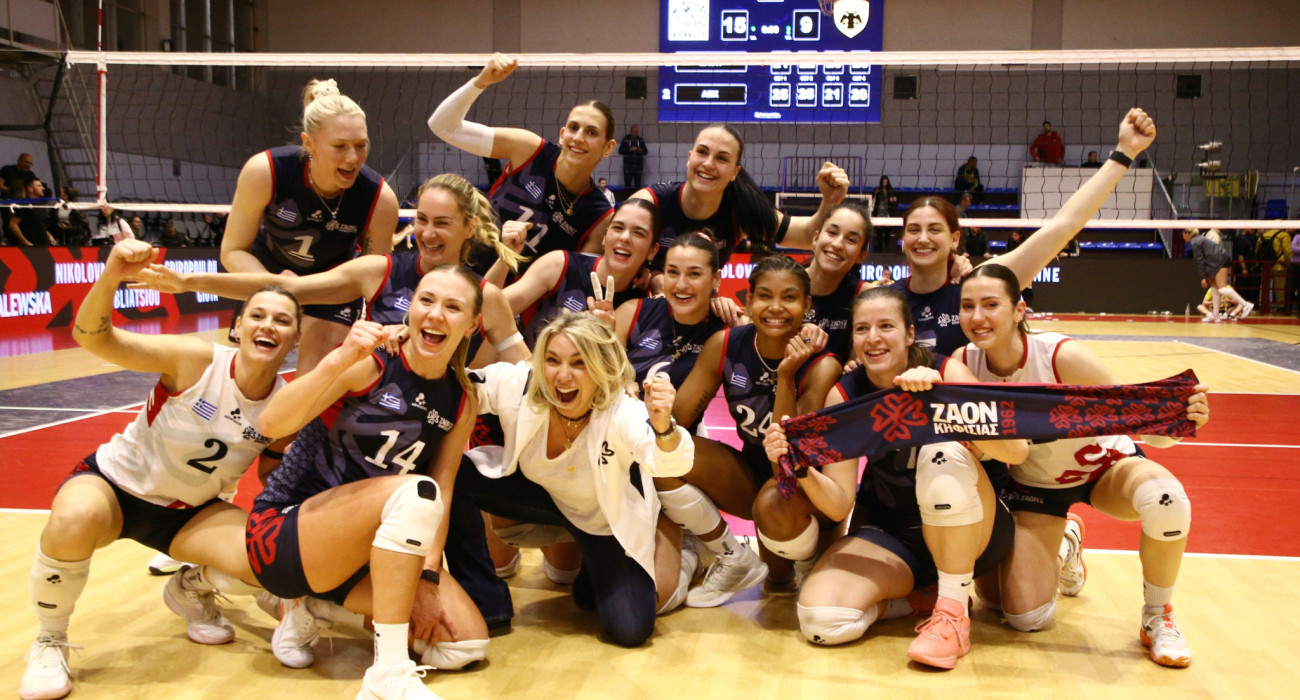 Οι παίκτριες του ΖΑΟΝ πανηγυρίζουν την πρόκριση στους τελικούς της τελικούς της Volley League Γυναικών / Πηγή: Intime
