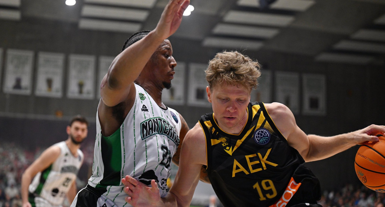 Τα highlights της ήττας της ΑΕΚ στη Γαλλία από τη Ναντέρ