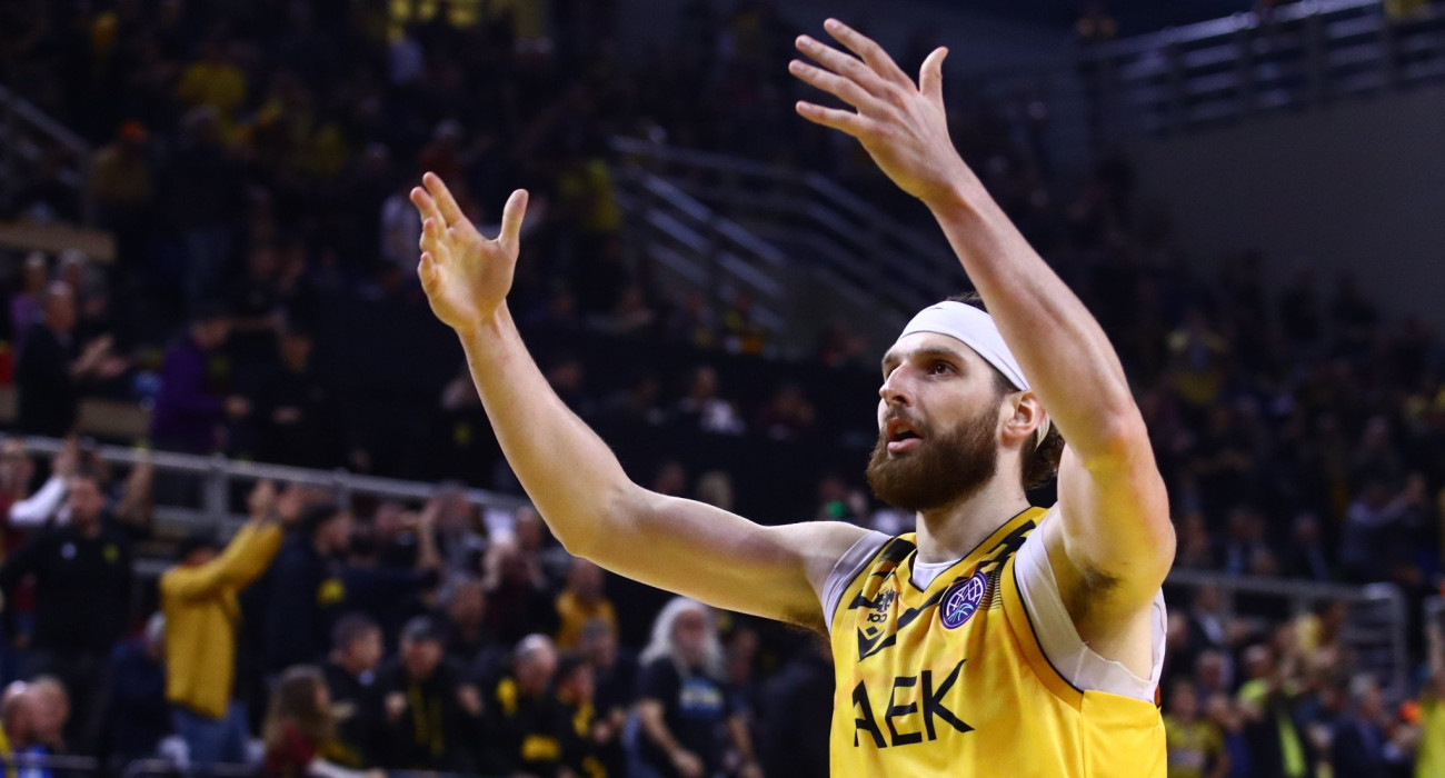 Ο Γκραντ Γκόλντεν στο Athletiko: «Πρόκριση στη Γαλλία για τον κόσμο της ΑΕΚ!»