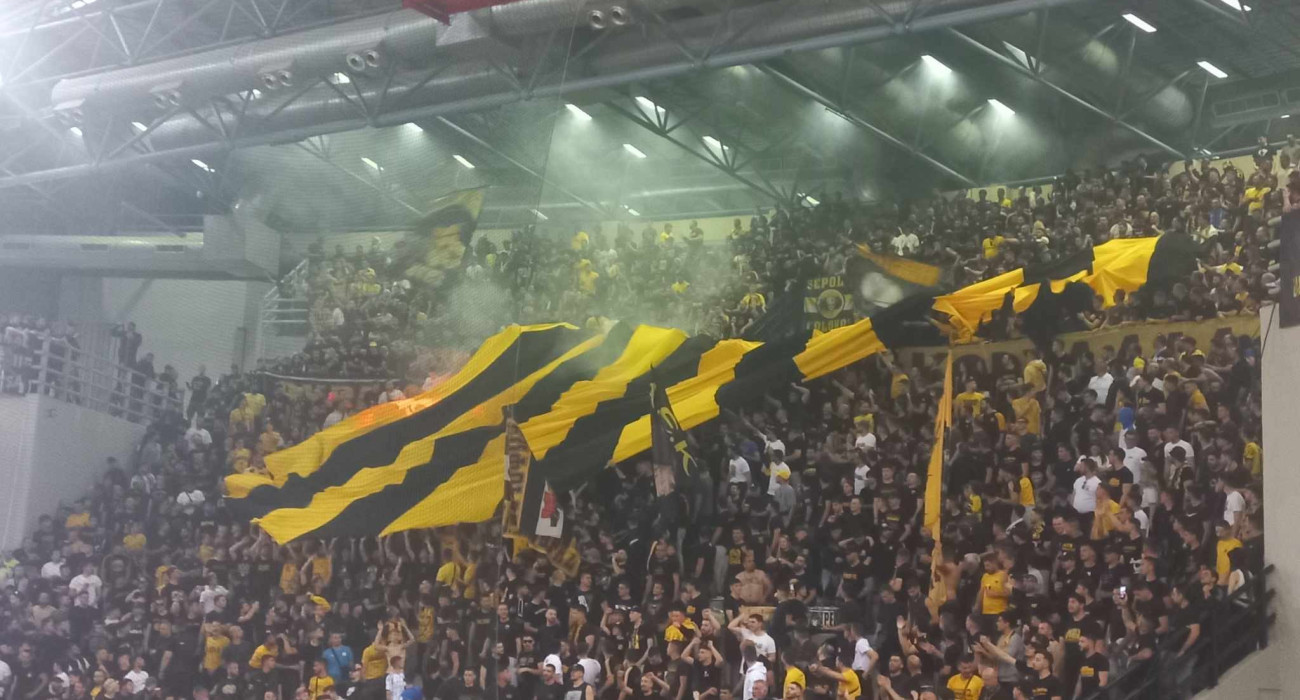 «Καυτή» ατμόσφαιρα στη Sunel Arena από 9 χιλιάδες ΑΕΚτζήδες!