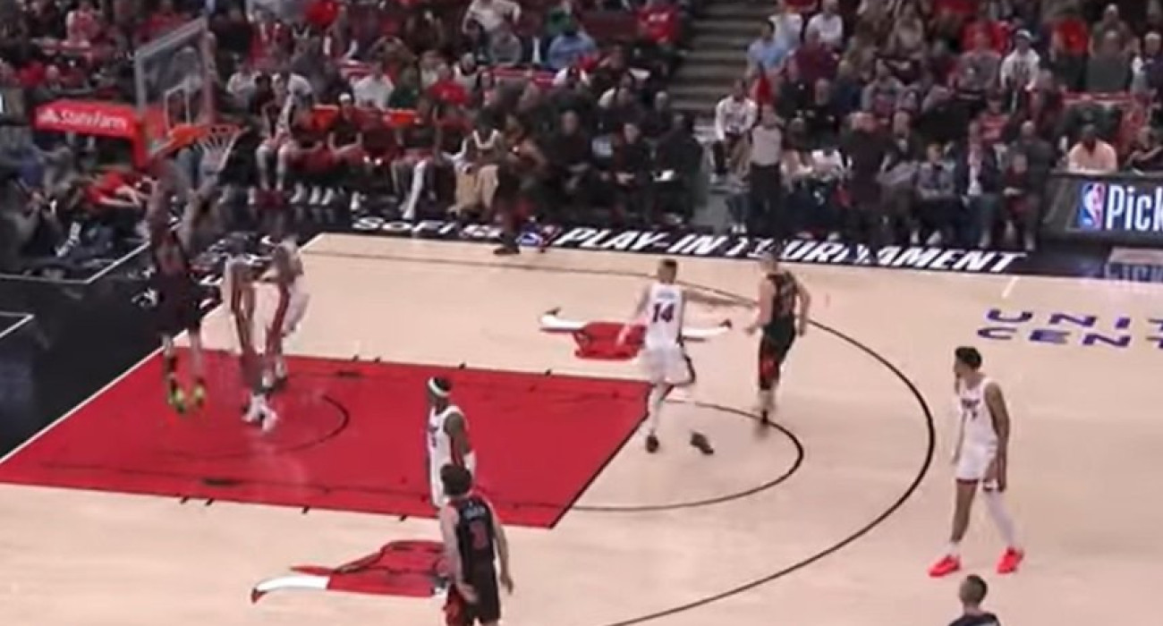 Μεγάλα σουτ και.... poster Μπουζέλις στο Top 5 του ΝΒΑ