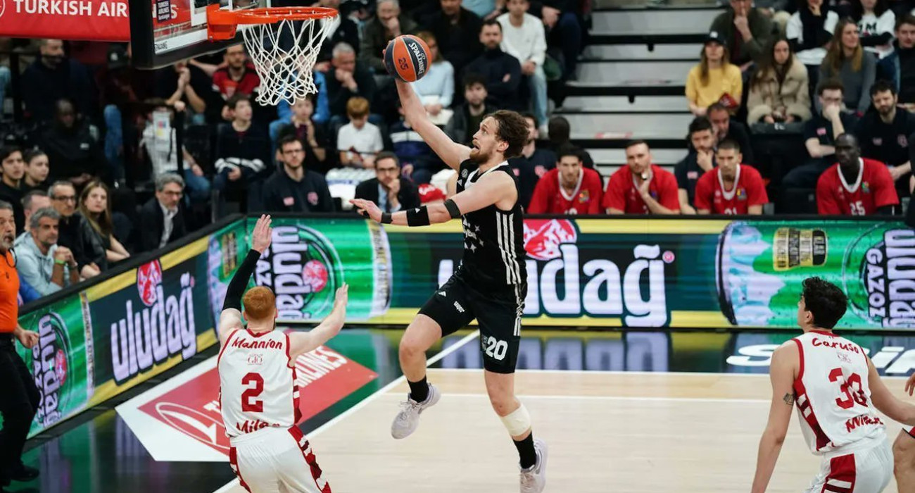 «Η Φενέρμπαχτσε βρίσκεται σε επαφές με τον Γιάντουνεν της Παρί»