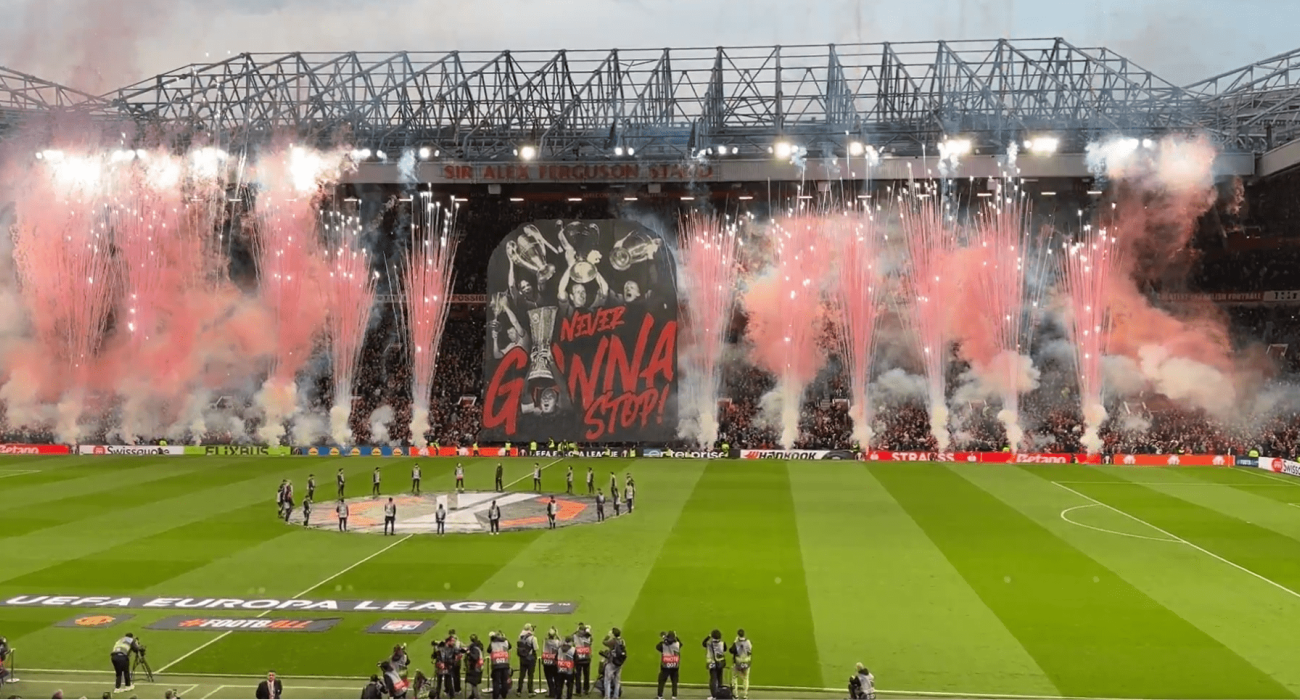 Το legend πανό των οπαδών της Μάντσεστερ Γιουνάιτεντ