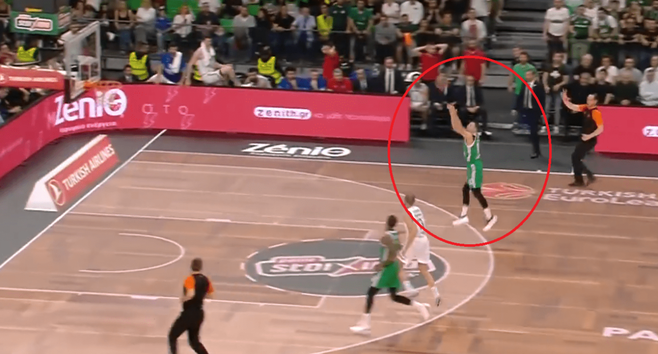 Το ακροβατικό εναέριο buzzer beater τρίποντο του Σλούκα (video)