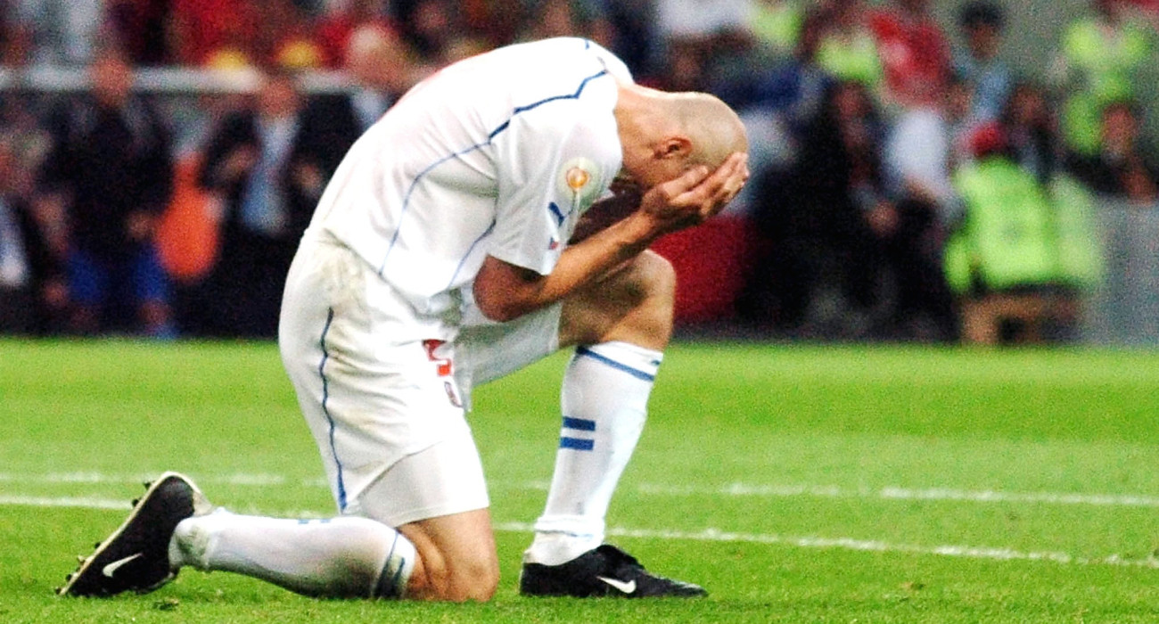 Ο Γιαν Κόλερ σε στιγμιότυπο από την αναμέτρηση της Εθνικής Ελλάδας με την Τσεχία για το EURO 2004 / Πηγή: InTime