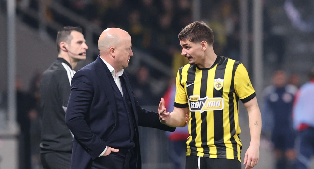 Ο Μάρκο Νίκολιτς με τον Ραζβάν Μαρίν σε αγώνα της ΑΕΚ στη Νέα Φιλαδέλφεια / Πηγή: Intime