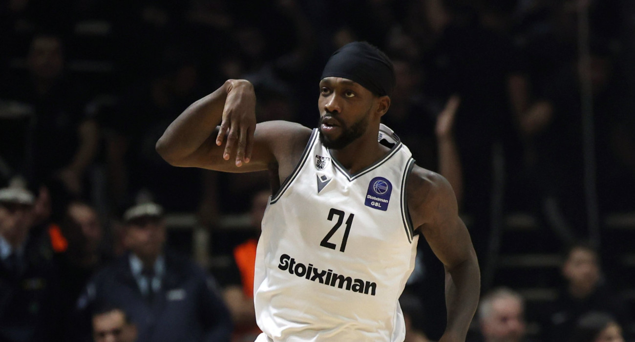 Ο Πάτρικ Μπέβερλι στην αναμέτρηση του ΠΑΟΚ κόντρα στον Άρη / Πηγή: Intime