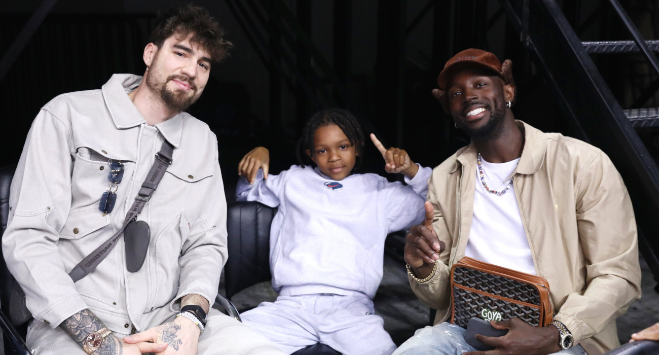 Οι μπασκετμπολίστες του Παναθηναϊκού, Χουάντσο Ερνανγκόμεθ και Τζέριαν Γκραντ στη Sunel Arena για τον αγώνα της ΑΕΚ με την Μπανταλόνα / Πηγή: Intime