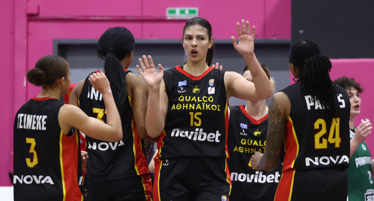 Οι παίκτριες του Αθηναϊκού στην αναμέτρηση με τον Παναθηναϊκό / πηγή: intime