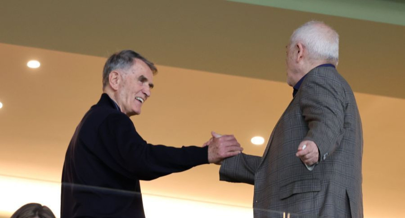 Ντούσαν Μπάγεβιτς και Δημήτρης Μελισσανίδης στο ΑΕΚ-Ράγιο Βαγιεκάνο / Πηγή: Intime