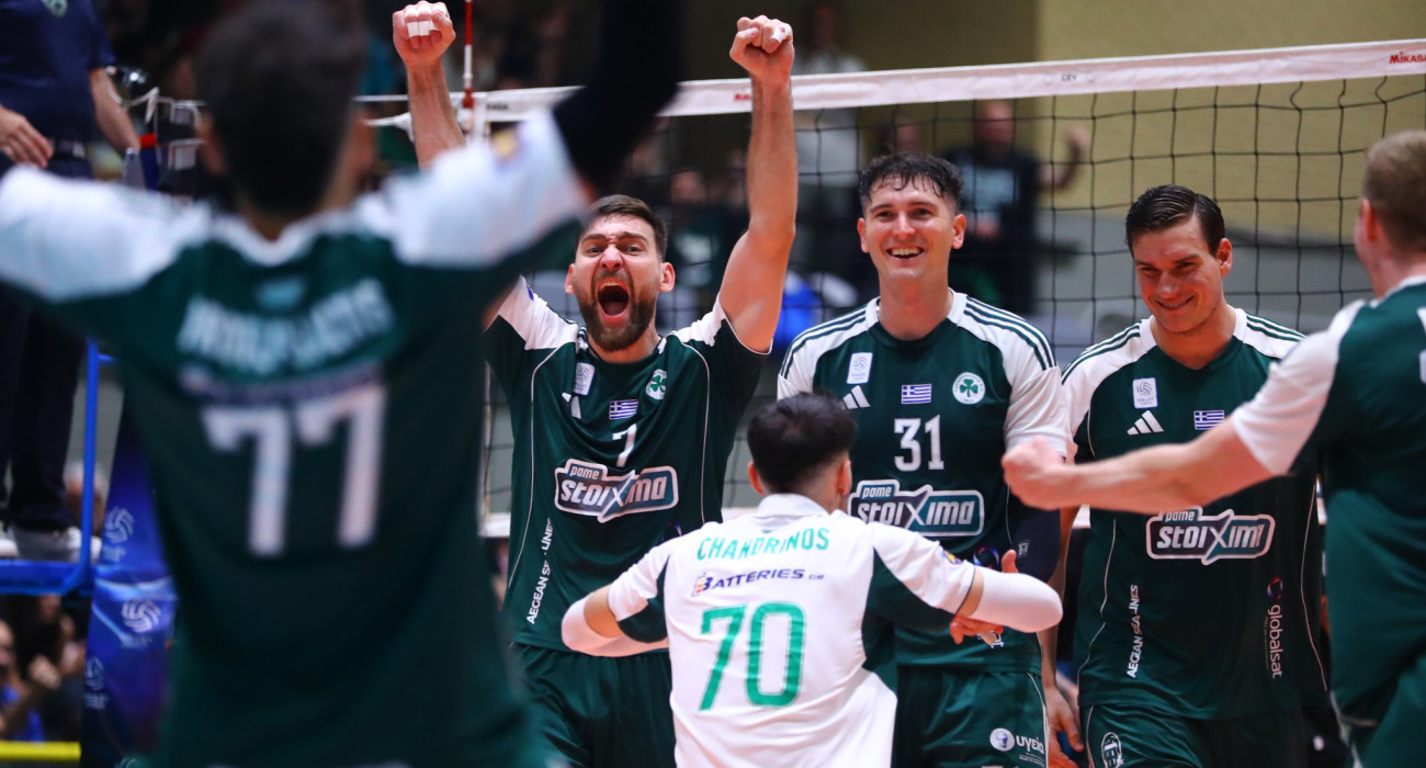 Οι παίκτες του Παναθηναϊκού πανηγυρίζουν τη νίκη κόντρα στον ΠΑΟΚ / Πηγή: Intime