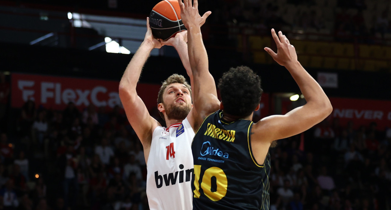 Ο Σάσα Βεζένκοφ - Πηγή: Intime