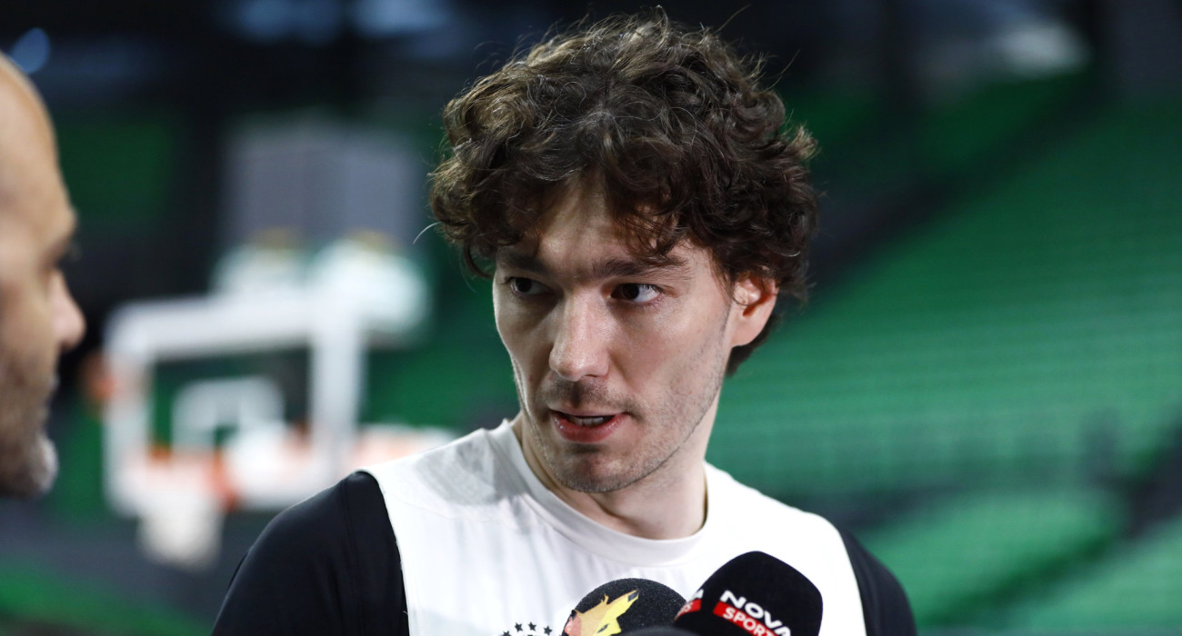 O Τζέντι Όσμαν στην Media Day του Παναθηναϊκού για το παιχνίδι με τη Μονακό / πηγή: eurokinissi