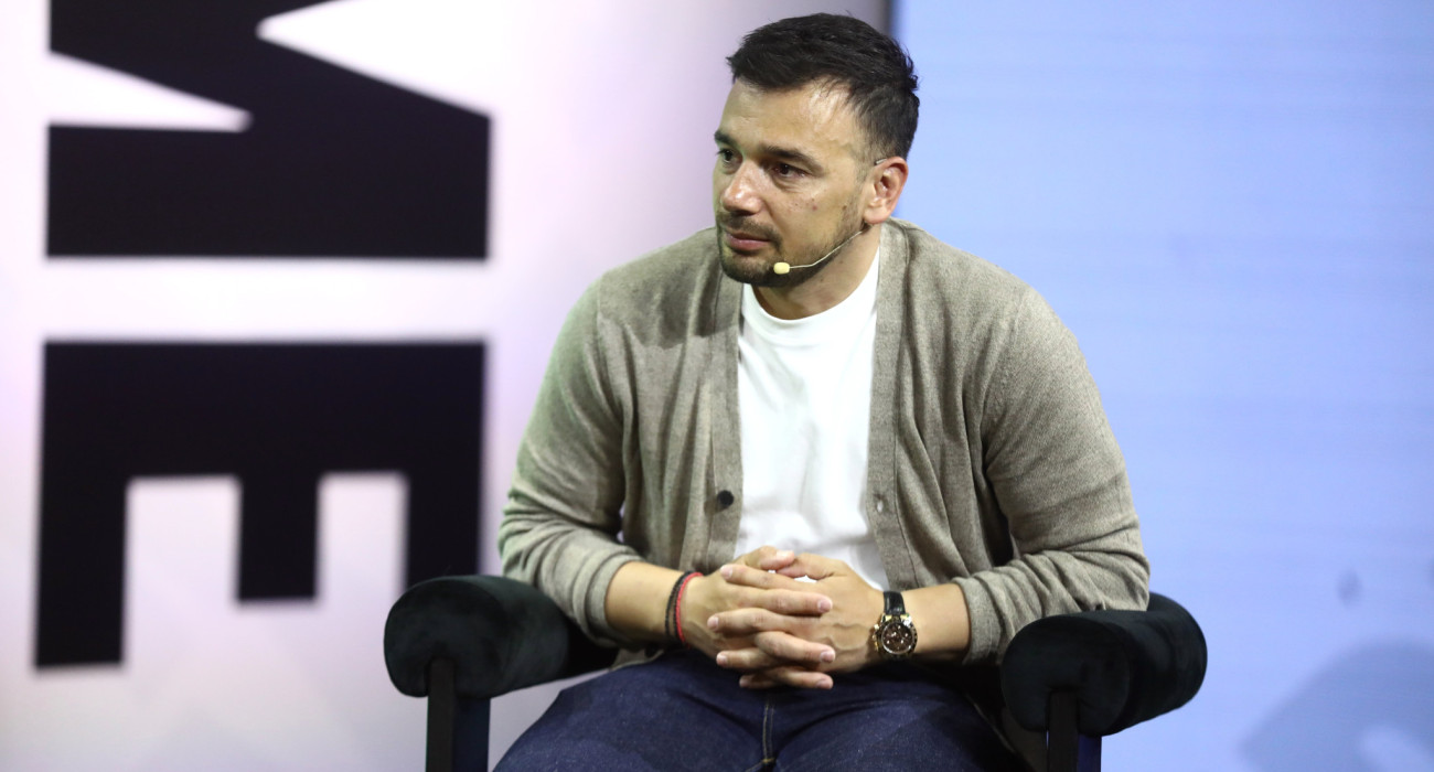 Ο Σωτήρης Νίνης στο Mind The Game του Athletiko / Πηγή: InTime