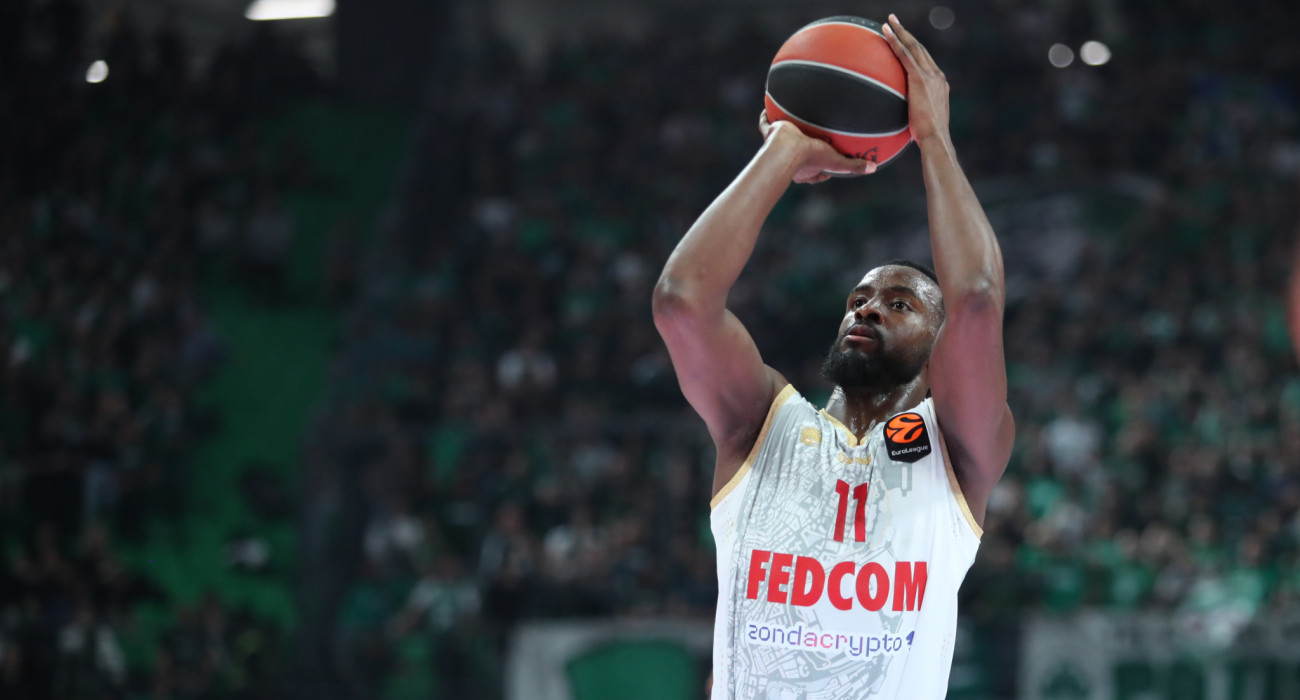 Ο Άλφα Ντιαλό με τη φανέλα της Μονακό / Πηγή: InTime