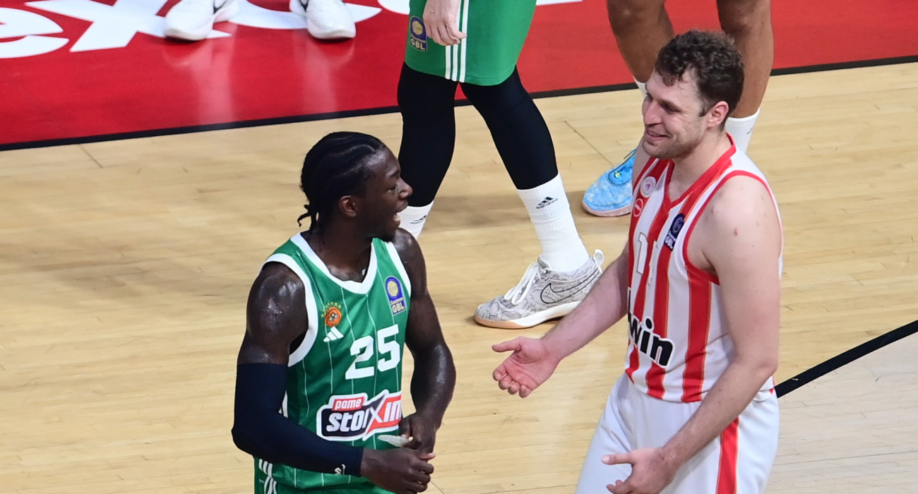 «Καρφιά» Ναν για Βεζένκοφ: «Παίρνει βοήθεια απ' τους "πορτοκαλί"...»