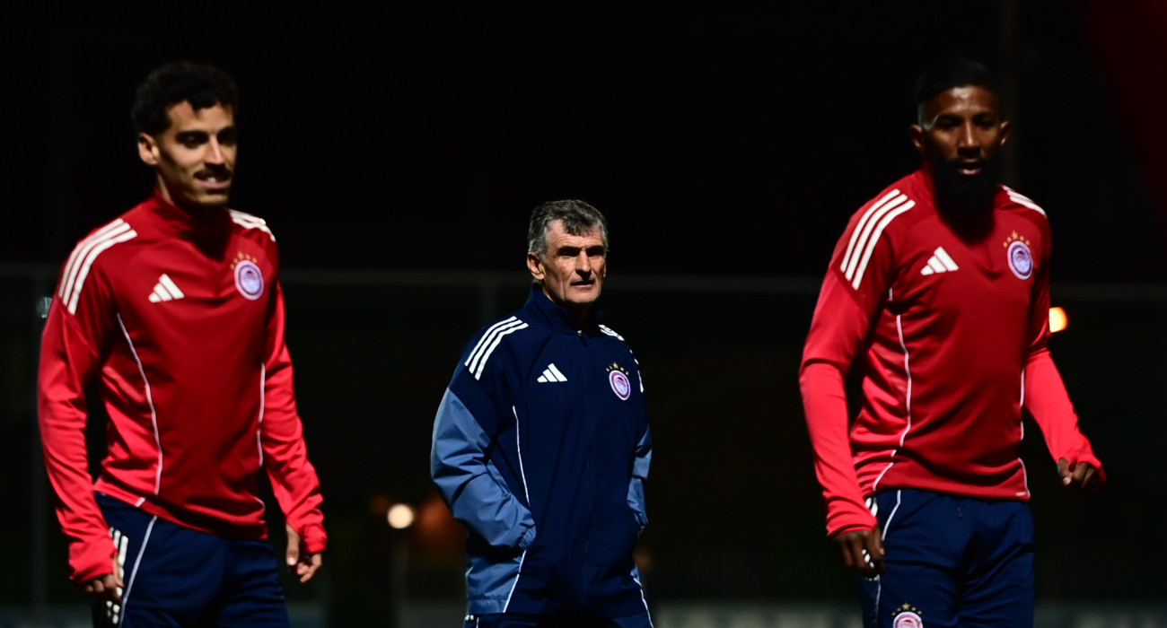 Ο Χοσέ Λουίς Μεντιλίμπαρ δεν αλλάζει τα γούρια του / Πηγή: Eurokinissi