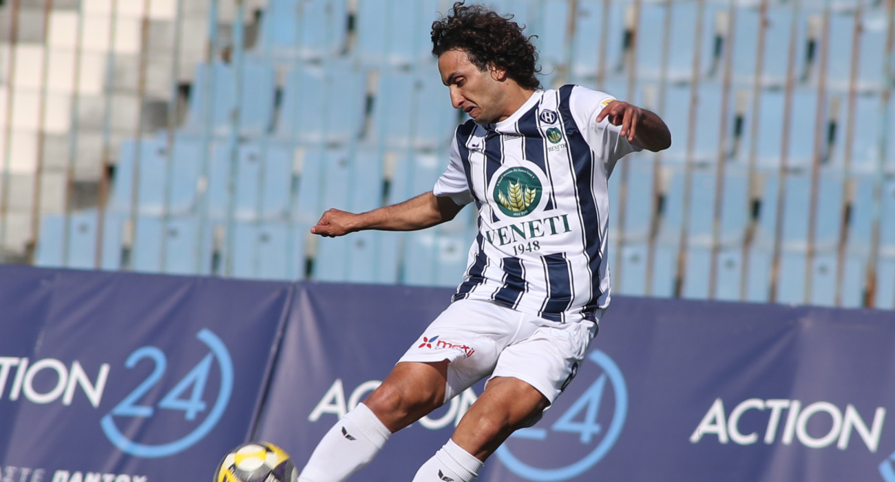 Ο Αμρ Ουάρντα με τη φανέλα του Ηρακλή / Πηγή: Eurokinissi