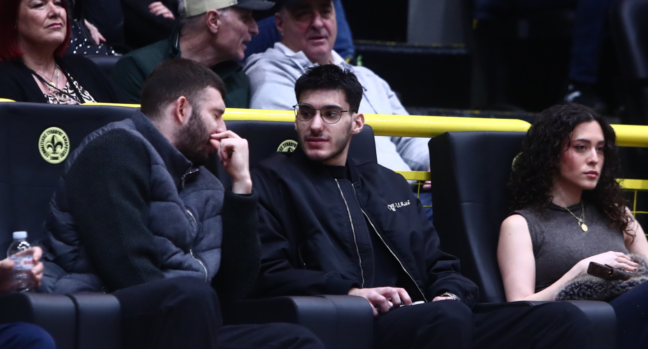 Νίκος Ρογκαβόπουλος και Παναγιώτης Καλαϊτζάκης παρακολουθούν το Μαρούσι - Κολοσσός Ρόδου / Eurokinissi