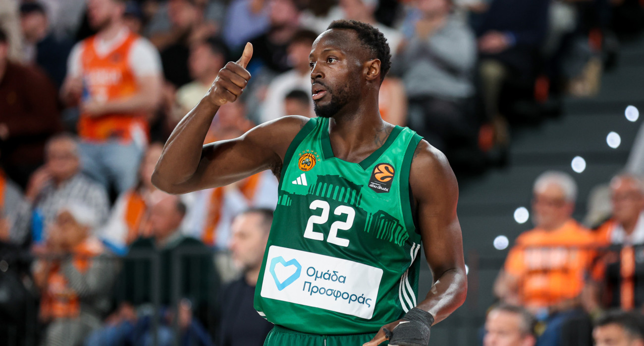 Ο Τζέριαν Γκραντ με τη φανέλα του Παναθηναϊκού στην αναμέτρηση με την Βαλένθια / πηγή: Eurokinissi