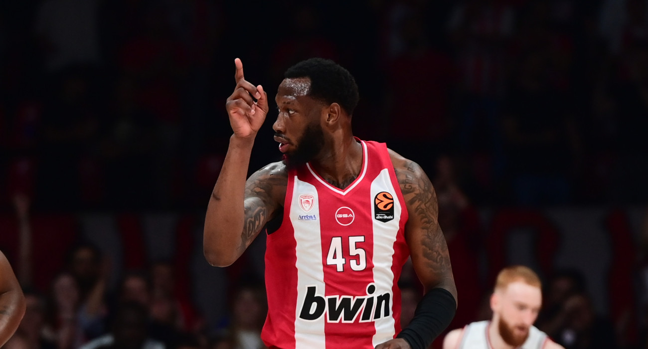 Ο Ντόντα Χολ είχε εντυπωσιακή φάση κόντρα στη Μιλάνο, Πηγή: Eurokinissi