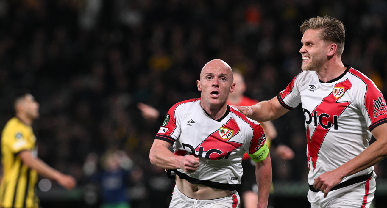 Ο Ίσι Παλαθόν έκανε το 3-1 στο ΑΕΚ - Ράγιο Βαγιεκάνο / Πηγή: Intime