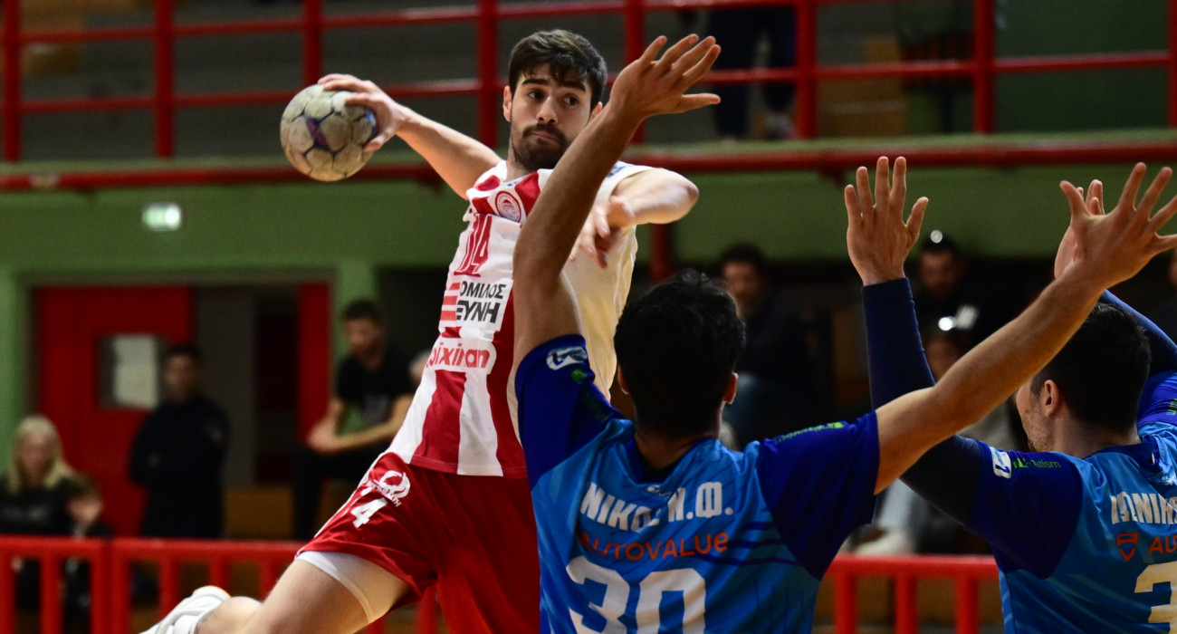 Επίθεση του Ολυμπιακού απέναντι στον Ιωνικό / Πηγή: Eurokinissi