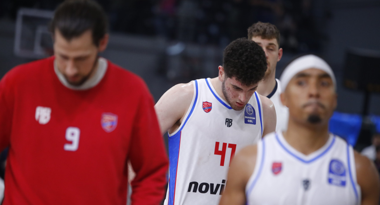 Απογοητευμένοι οι παίκτες του Πανιωνίου μετά την ήττα από την ΑΕΚ, Πηγή: Eurokinissi