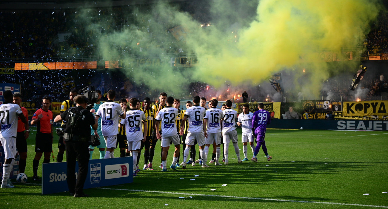 Η ατμόσφαιρα στην «Allwyn Arena» πριν το ΑΕΚ - ΠΑΟΚ / Πηγή: Eurokinissi