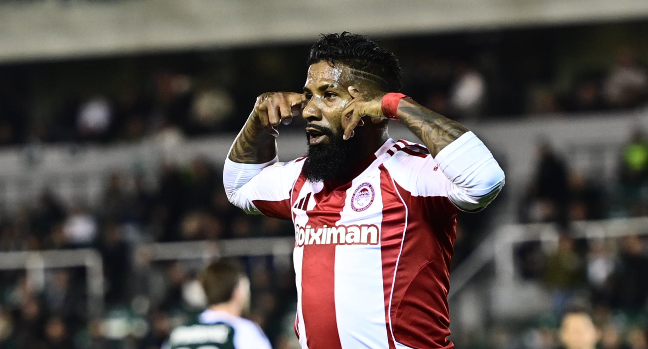 Ο Ροντινέι με τον... ιδιαίτερο πανηγυρισμό του μετά το γκολ απέναντι στον Παναθηναϊκό / Πηγή: Eurokinissi