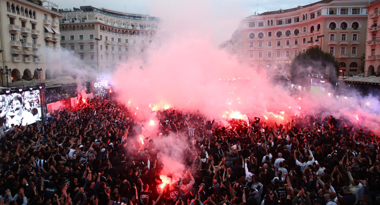 Το pyro show των οπαδών του ΠΑΟΚ για τα 100 χρόνια / Πηγή: Eurokinissi