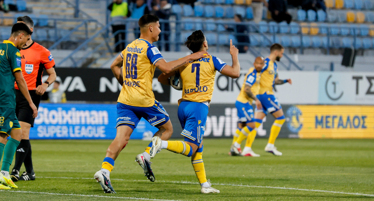 Ο Αστέρας AKTOR πανηγύρισε το τρίποντο - χρυσάφι κόντρα στον Παναιτωλικό / Πηγή: Eurokinissi