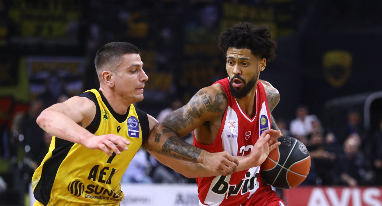 Στιγμιότυπο της αναμέτρησης ΑΕΚ - Ολυμπιακός / Πηγή: Eurokinissi