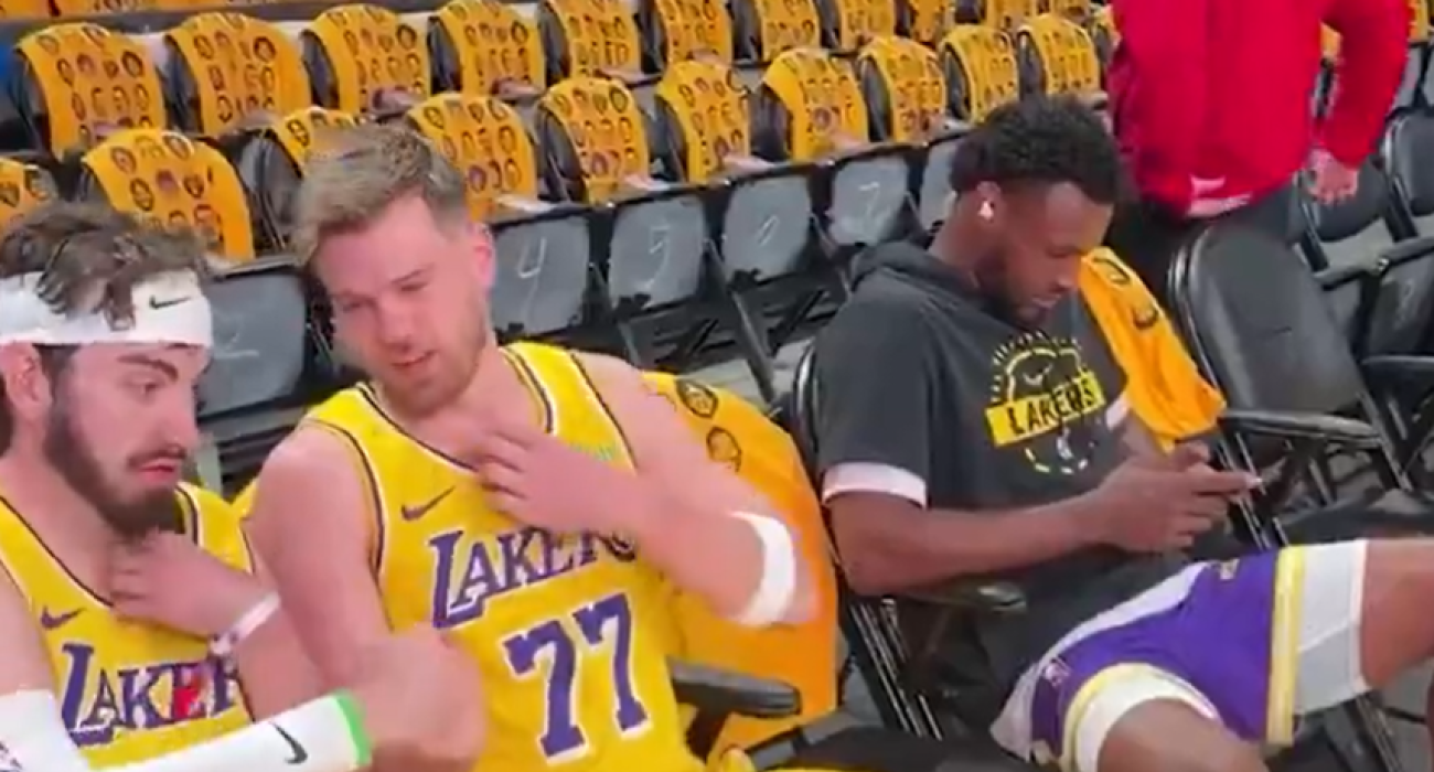 Ποιοι είναι αυτοί δίπλα στον Μπ΄ρονι Τζέιμς