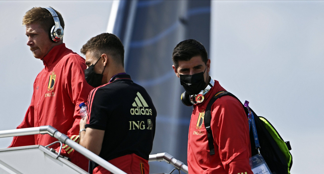 Ο Κέβιν Ντε Μπρόινε και ο Τιμπό Κουρτουά ψυχράνθηκαν για μια γυναίκα/Πηγή : Imago