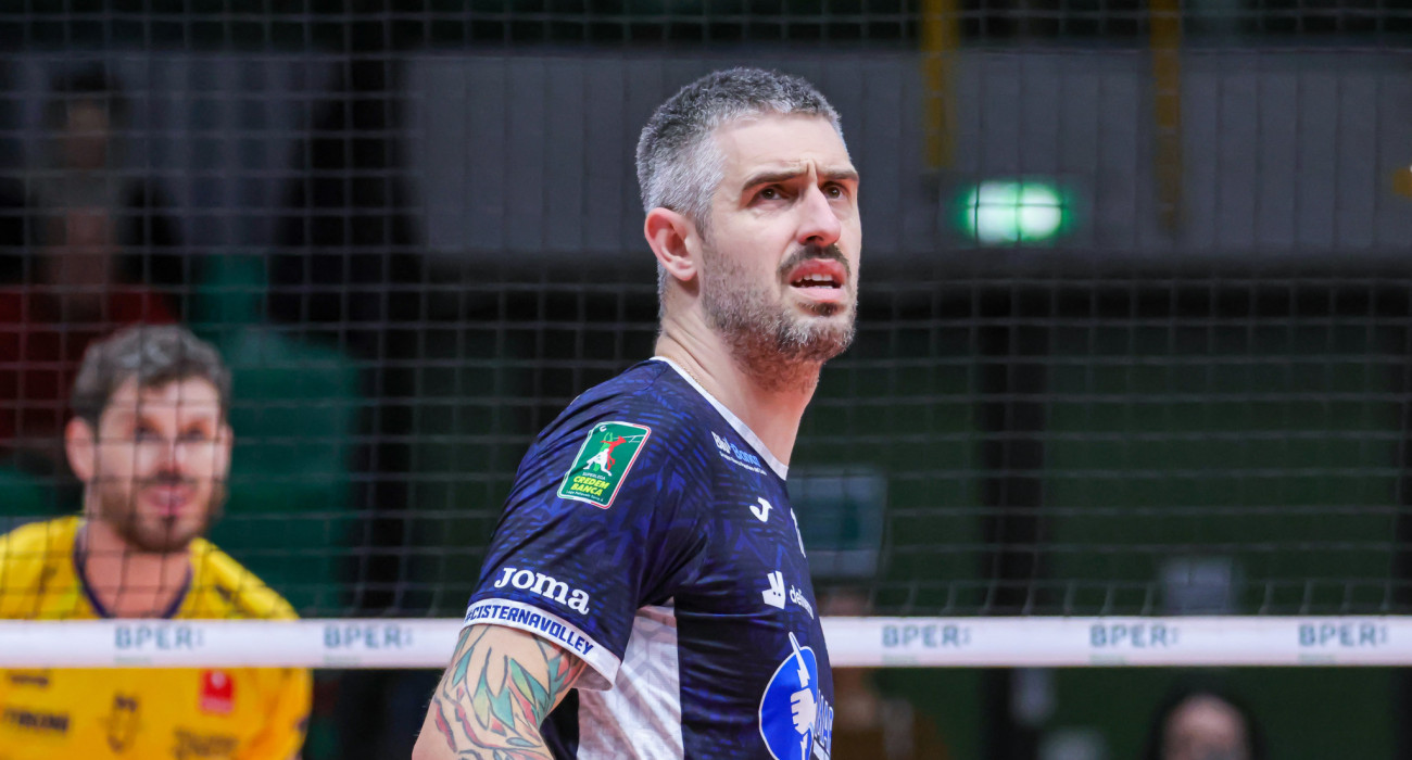 O Μικέλε Μπαράνοβιτς σε αγώνα της Σιστέρνα με την Μοντένα / Πηγή:  Fabio Patamia - Getty Images