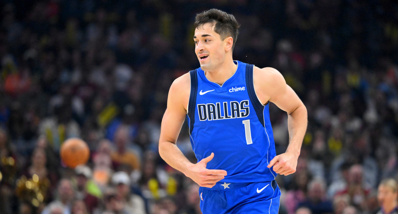 Ο Τζον Πουλακίδας, οι σούπερ εμφανίσεις στο Ντάλας και τα δεδομένα σχετικά με την Εθνική Ελλάδας / Photo by Jason Miller/Getty Images