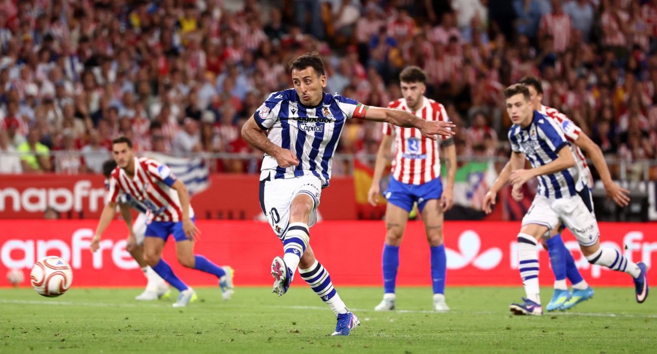 Η στιγμή της (τελικά εύστοχης) εκτέλεσης πέναλτι του Οϊαρθάμπαλ στο 2-1 της Ρεάλ Σοσιεδάδ κόντρα στην Ατλέτικο / Πηγή: Fran Santiago / Getty Images