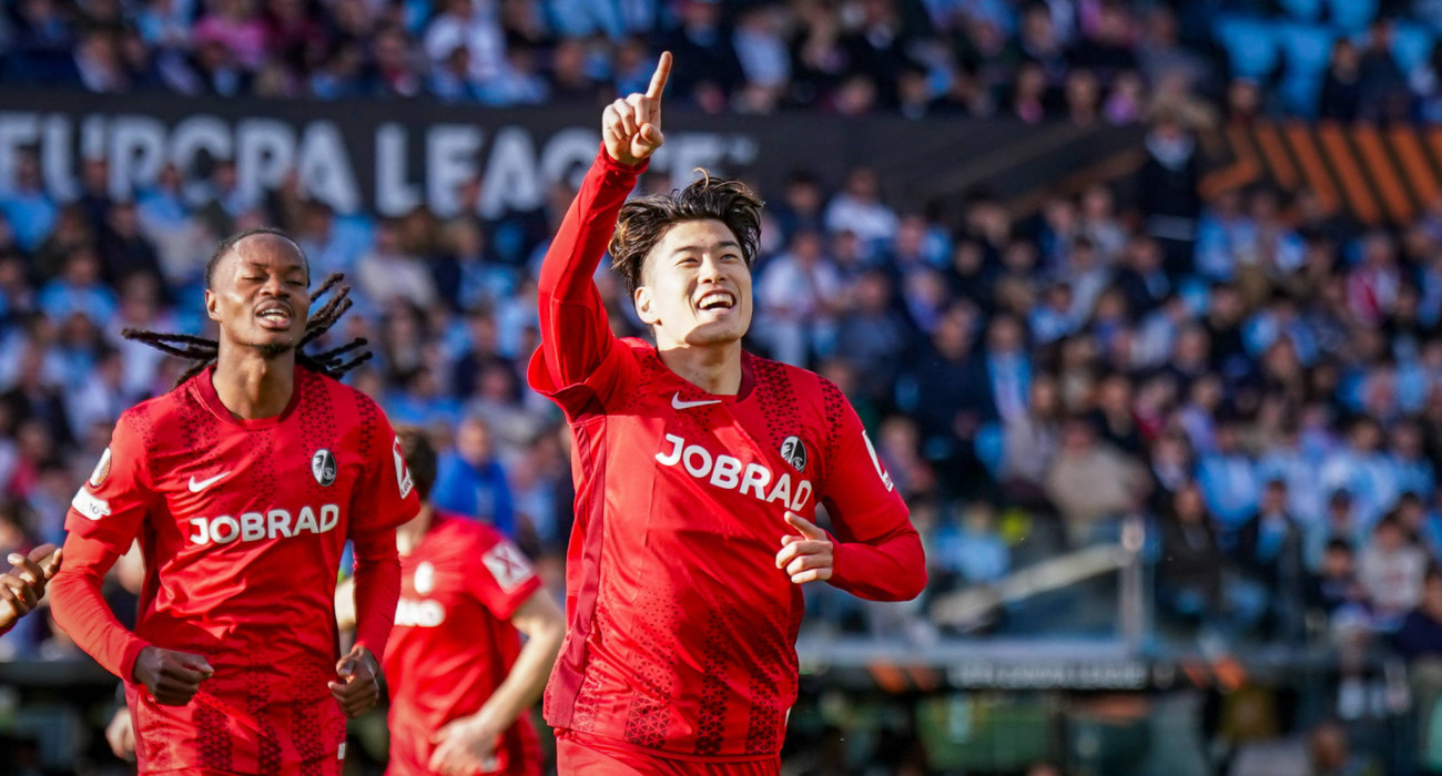 Oι παίκτες της Φράιμπουργκ πανηγυρίζουν την πρόκριση/Imago