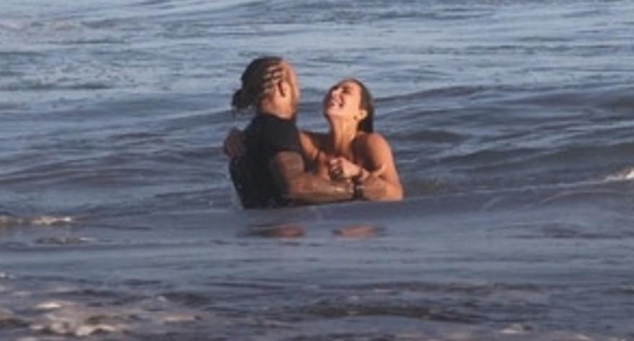 Ο Λιούις Χάμιλτον σε τρυφερές στιγμές με την Κιμ Καρντάσιαν/ screenshot