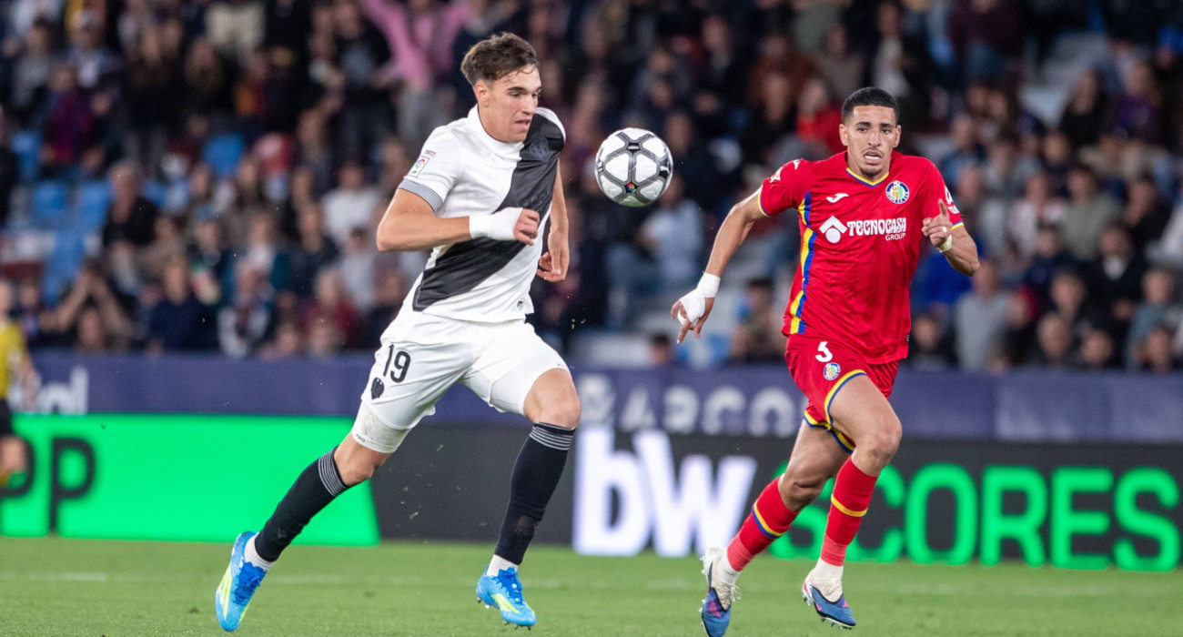 Ο Κάρλος Εσπί ήταν ο «χρυσός» σκόρερ για τη Λεβάντε κόντρα στη Χετάφε / Πηγή: Imago