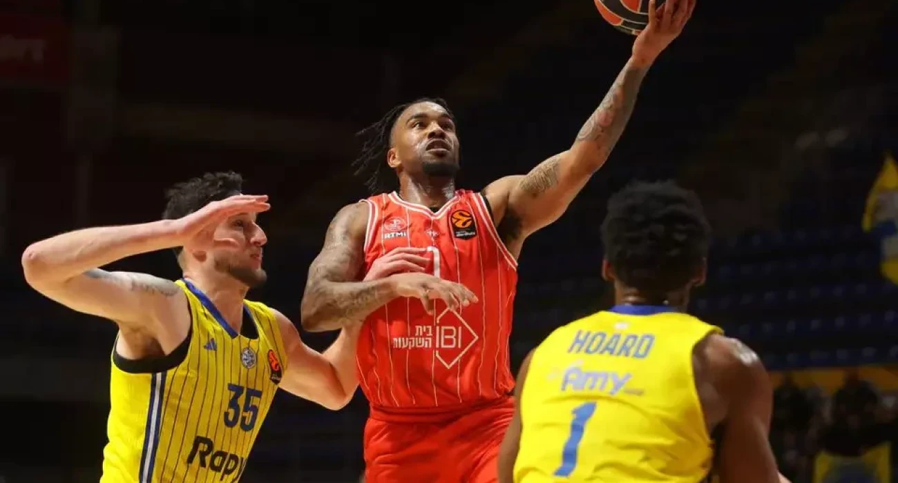 Ο Κρις Τζόουνς - Πηγή: Hapoel Tel Aviv BC