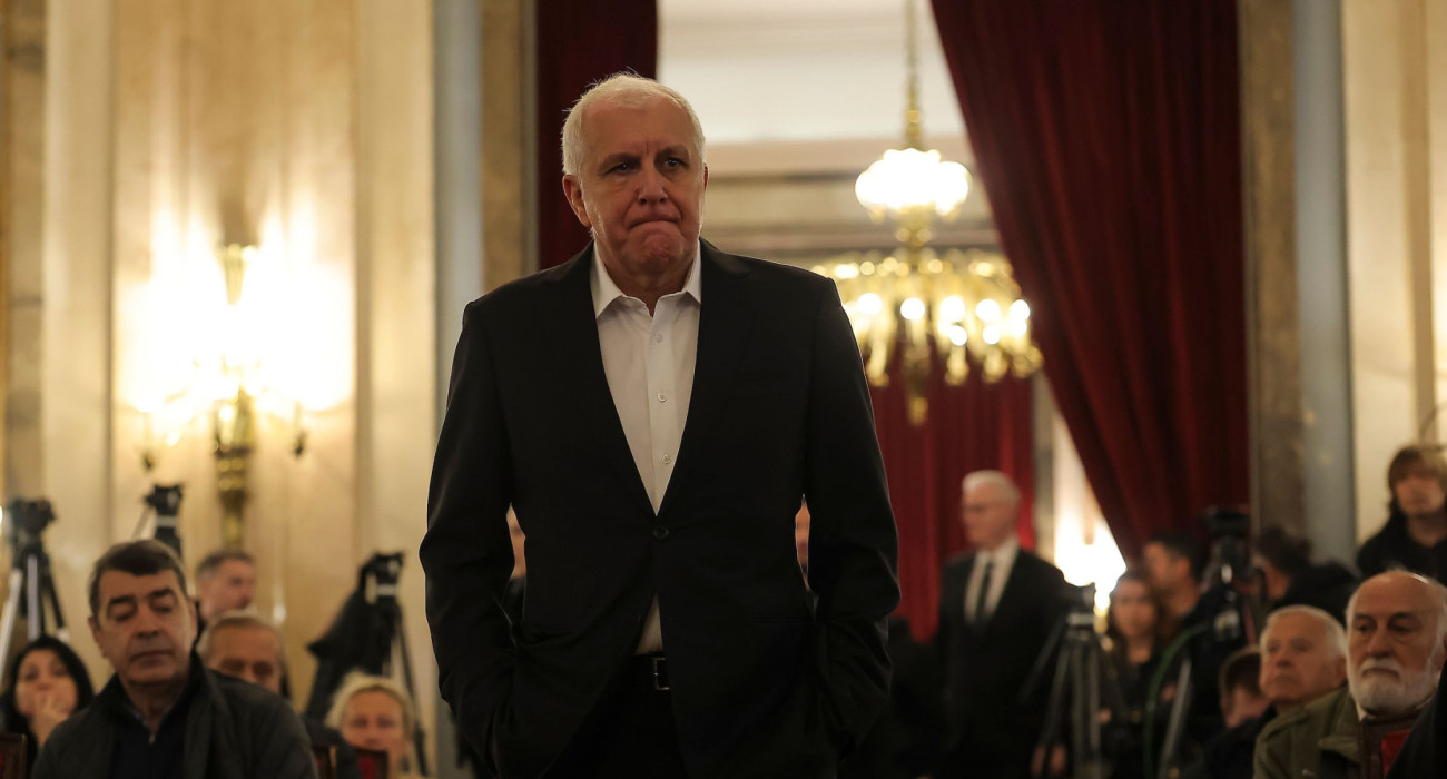 Ο Ζέλικο Ομπράντοβιτς στην κηδεία του Ντούσκο Βουγιόσεβιτς, Πηγή:  Starsport