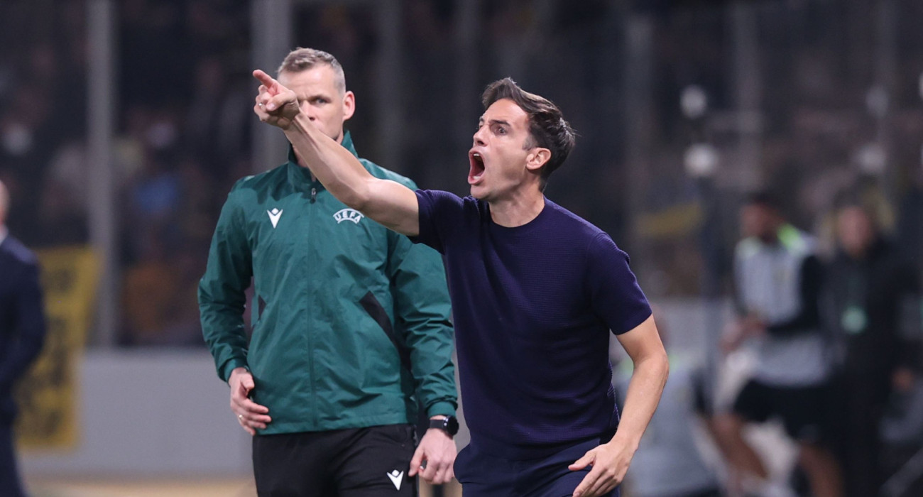 Πέρεθ: «Η ΑΕΚ μας έκανε να υποφέρουμε - Δεν ανέχομαι τις καθυστερήσεις»