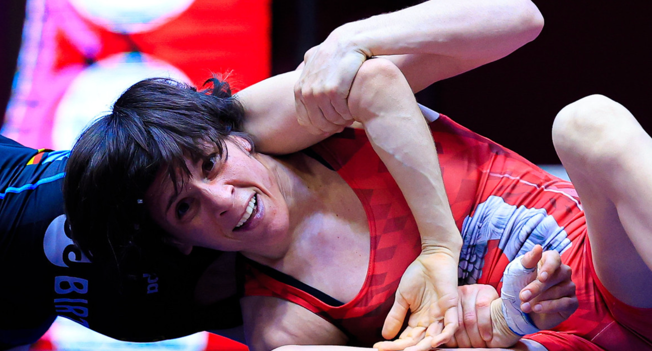 Η Μαρία Πρεβολαράκη δίνει μάχη πάνω στο ταπί στα Τίρανα / Πηγή: United World Wrestling
