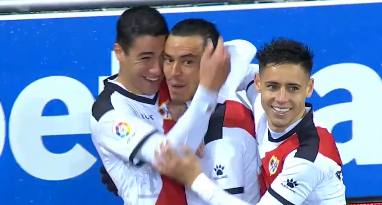 Ο Ραούλ ντε Τομάς με τη φανέλα της Ράγιο Βαγιεκάνο / Screenshot