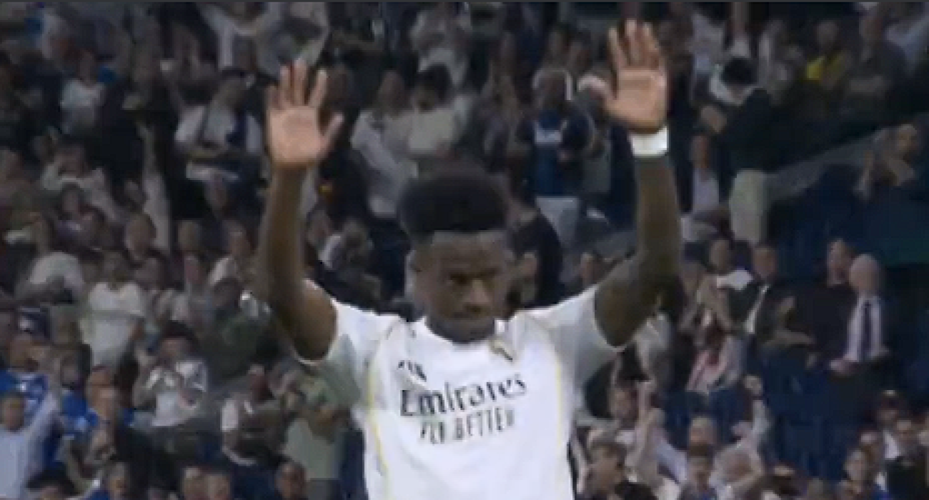 Ο Βινίσιους απλογήθηκε στους φίλους της Ρεάλ μετά το γκολ του / Screenshot