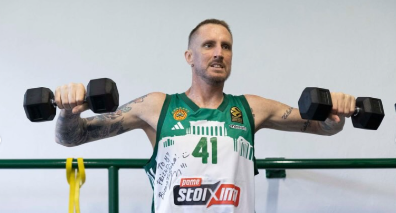 Ο Ακίλε Πολονάρα προπονείται με τη φανέλα του Χουάντσο Ερνανγκόμεθ / Πηγή: Instagram - @ilpupazzo33